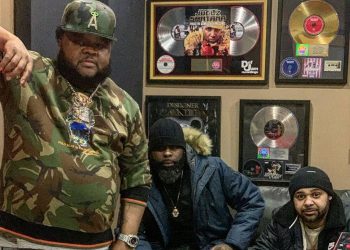 KXNG Crooked & Joell Ortiz Live Like Outlaws On “Hands Up”