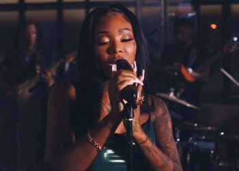 Summer Walker Performs “Body” on The Tonight Show