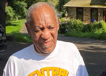 Bill Cosby Widely Slammed for Saying R. Kelly Got ‘Railroaded’ in Sex Trafficking Trial