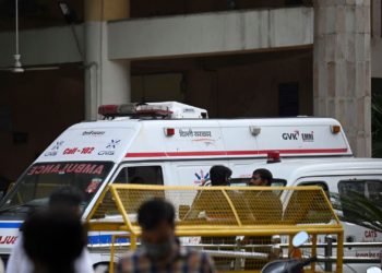 3 Dead in Indian Courtroom After Murder Defendant Killed by Gunmen Disguised as Lawyers