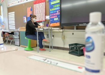 Judge Temporarily Blocks New York City Public School Employee Vaccine Mandate