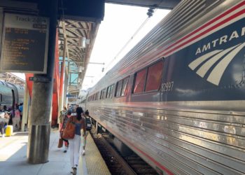 Arizona Amtrak Shooting Leaves Two Dead, One in Custody