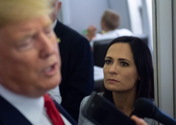 Former White House Press Secretary Admits It Was ‘Mistake’ to Work for Trump