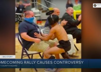 Kentucky School District Apologizes Over Photos of Students Giving Faculty Lap Dances