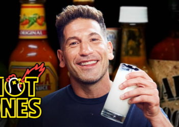 Jon Bernthal Gets Punished By Spicy Wings | Hot Ones