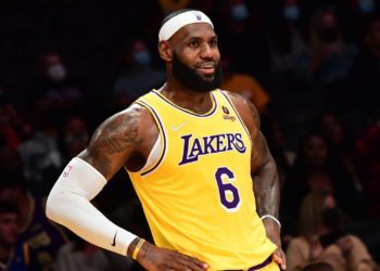 LeBron Is Pissed About the ‘Squid Game’ Finale and Fans Are Sounding Off