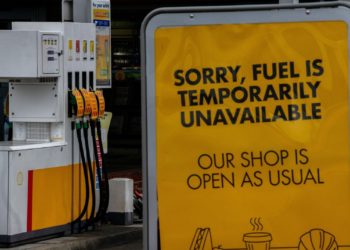 Boris Johnson Admits UK Petrol Crisis Could Last Until Christmas