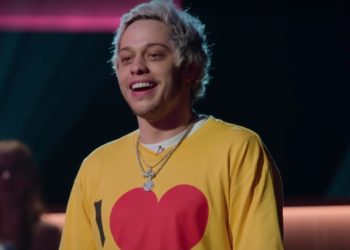Watch Pete Davidson Ruthlessly Roast the Jonas Brothers