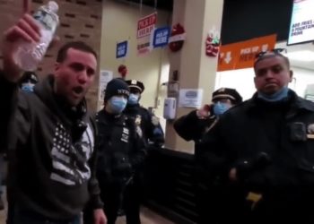Video Shows 5 Men Being Arrested After Storming NYC Burger King to Protest Vaccine Mandate