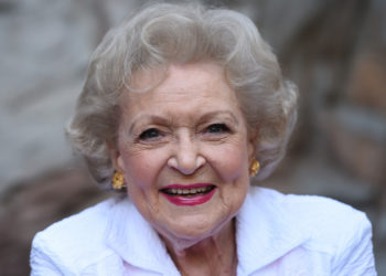 Ryan Reynolds, Ellen DeGeneres, Henry Winkler And More React to Death of Betty White