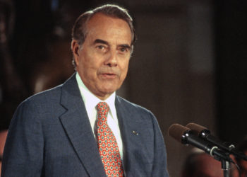 Longtime Republican Senator Bob Dole Dies at 98