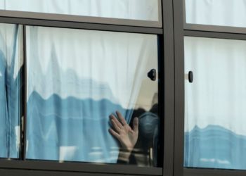 CDC Shortens Recommended COVID-19 Isolation Time From 10 to 5 Days