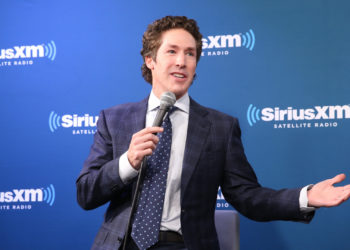 Plumber Who Found Cash in Wall of Joel Osteen’s Houston Megachurch Getting $20,000 Reward