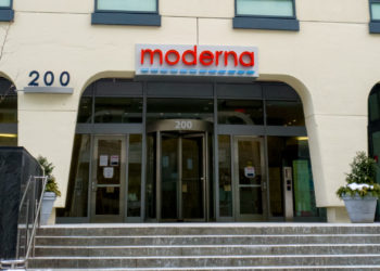 Moderna Says COVID-19 Vaccine Booster Significantly Increases Antibody Levels Against Omicron