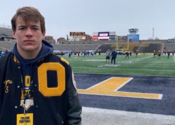 Oxford Football Player Reportedly Killed While Trying to Disarm School Shooter