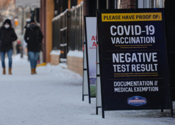 Majority of Canadians Support Fines for the Unvaxxed: Survey 