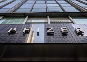 Pfizer Starts Clinical Study for Omicron-Focused Version of COVID-19 Vaccine