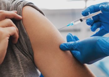 Appointments Surge After Quebec’s Marijuana and Alcohol Stores Require Proof of Vaccination