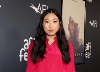 Awkwafina Addresses Criticism Over Her ‘Blaccent,’ Announces She Is Leaving Twitter