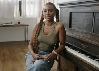 Watch Justine Skye Experience VR with Meta Quest 2