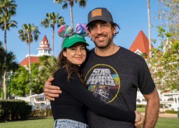 Aaron Rodgers Thanks Shailene Woodley for ‘Showing Me What Unconditional Love Looks Like’ After Reported Breakup