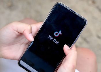 15-Year-Old-Girl Fatally Shoots Herself After Uzi She Was Posing With for TikTok Accidentally Goes Off