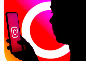 Instagram Brings Back Chronological Feed Option