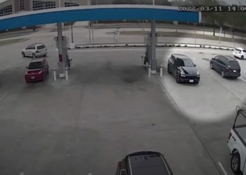 Texas Gas Station Manager Says Thieves With ‘Trap Door’ Stole Over 1,000 Gallons of Diesel Fuel