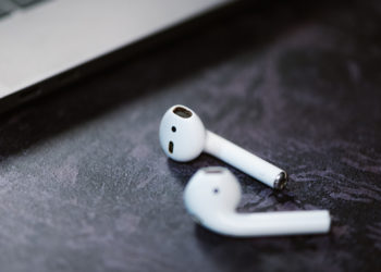 Ukrainian Man Tracks Russian Troops Using AirPods Stolen From His Home During Invasion