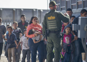 March Saw 22-Year High of Migrant Arrivals in U.S.