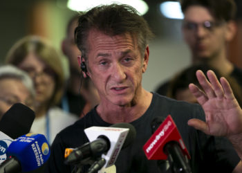 Sean Penn Says He Thought About ‘Taking Up Arms Against Russia’ Amid Country’s Invasion of Ukraine