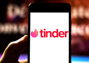 Man Sentenced to Life in Prison for Killing Wife After She Learned of His Tinder Affair