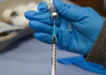 Man Allegedly Received 90 COVID-19 Vax Shots to Sell Vaccination Cards