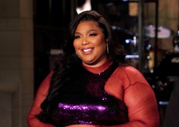 Watch Lizzo Address Internet Rumors, Jokes About Her Chris Evans TikTok in ‘SNL’ Monologue