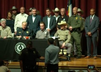 Beto O’Rourke Kicked Out of Texas Shooting Press Conference After Telling Governor Abbott ‘It’s on You’