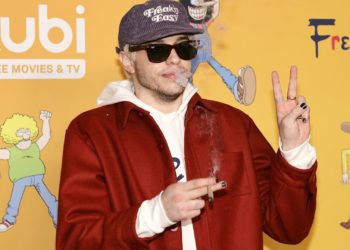 Pete Davidson Addresses Kanye West Drama, Says He Hopes Rapper Goes ‘Full Mrs. Doubtfire’