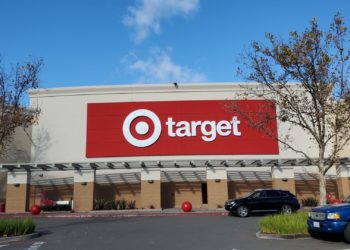 Two Men Stealing Pizza and Pokémon Cards at Florida Walmart Leads to Shooting and One Death