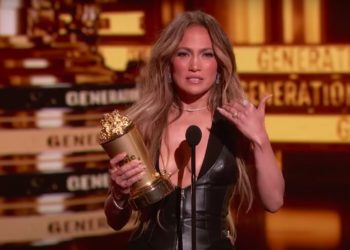 Jennifer Lopez Thanks the ‘Ones Who Broke My Heart’ in Emotional MTV Movie & TV Awards Speech