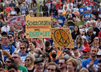 Thousands Rally in Nationwide Protests Against Gun Violence