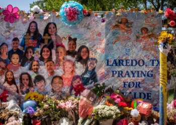 Uvalde Mayor Says Robb Elementary School Is Set to Be Demolished: ‘You Can Never Ask a Child to Go Back’