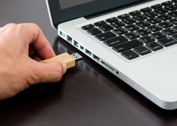 Man Loses Flash Drive With Info on Japanese City’s 460,000 Residents While Out for Drinks After Work
