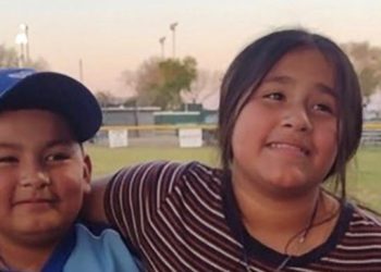 Uvalde Victims Who Exchanged ‘I Love You’ Messages Buried Side by Side
