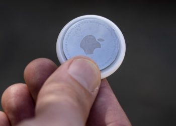 Woman Allegedly Tracks Boyfriend With Apple AirTag Before Killing Him Over Alleged Affair