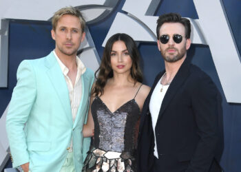 ‘They Know What They’re Doing:’ Ana de Armas and Chris Evans Talk Working With the Russo Brothers on ‘The Gray Man’