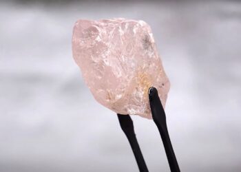 Rare Pink Diamond Found in Angola, Could Be the Largest Unearthed in 300 Years