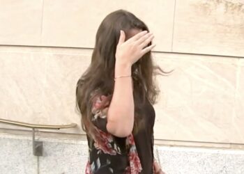 Woman Sentenced to Prison Over $400,000 GoFundMe Scam Built on Fake Story About Homeless Man