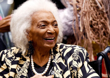 Nichelle Nichols, Groundbreaking ‘Star Trek’ Star, Dies at 89