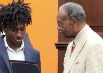 City Honors Mississippi Teen Who Helped Save Three People and Police Officer From River