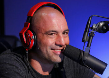 Joe Rogan Advises Listeners ‘Vote Republican,’ Cites Democrats’ Pandemic Response ‘Errors’