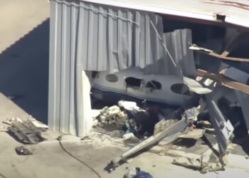 3 People Dead After 2 Small Planes Collide in California